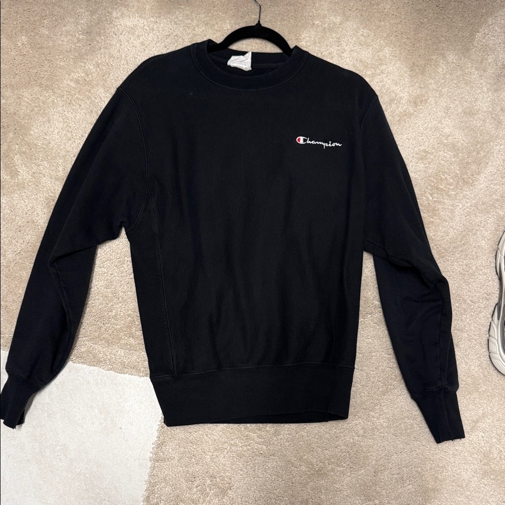 Champion Men's Black Crewneck Sweater